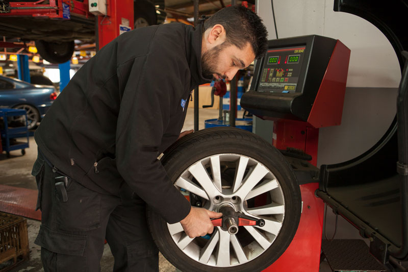 Darebin Tyre & Service Centre > Darebin Tyres